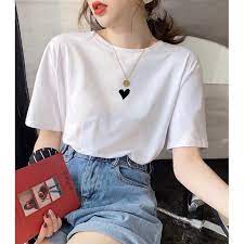 Camiseta con corazón (Blanco)